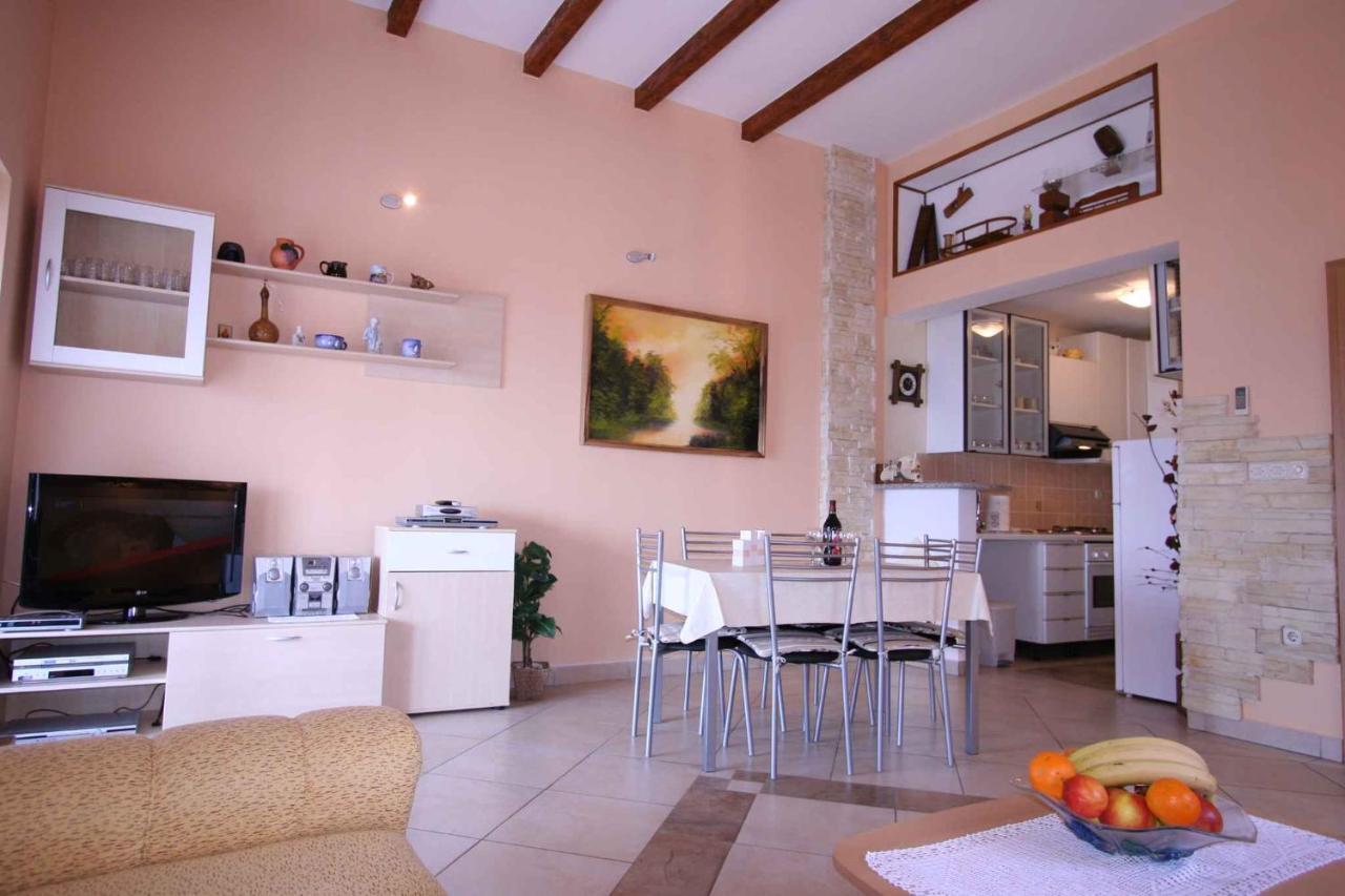 Apartments In Silo/Insel Krk 13442 Εξωτερικό φωτογραφία